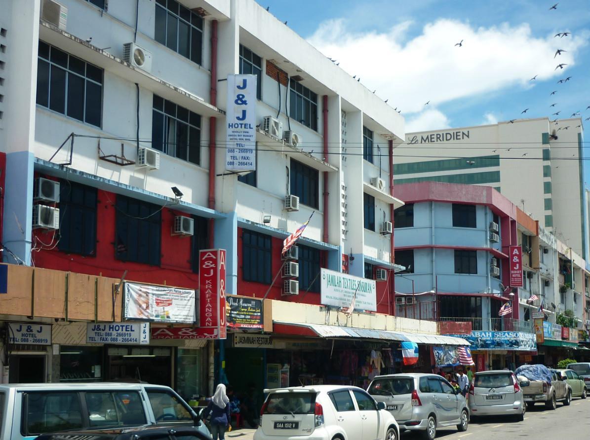 J &J Hotel Kota Kinabalu Bagian luar foto